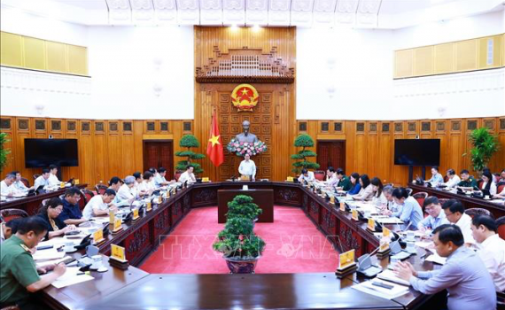Thủ tướng Phạm Minh Ch&iacute;nh: Sửa luật, giải quyết những vấn đề cấp b&aacute;ch