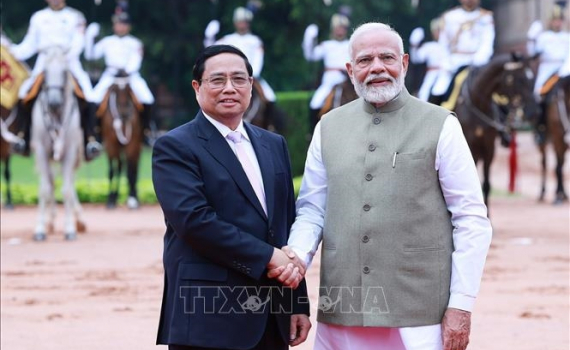 Thủ tướng Narendra Modi chủ tr&igrave; Lễ đ&oacute;n Thủ tướng Phạm Minh Ch&iacute;nh thăm Ấn Độ