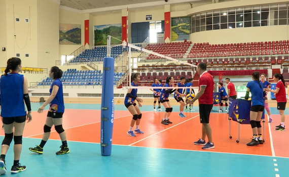 Đội tuyển b&oacute;ng chuyền nữ Việt Nam sẵn s&agrave;ng cho VTV Cup 2024