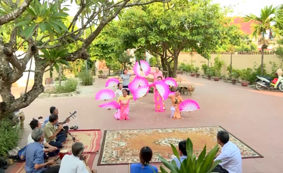 Y&ecirc;n Kh&aacute;nh n&acirc;ng cao đời sống tinh thần cho người d&acirc;n n&ocirc;ng th&ocirc;n