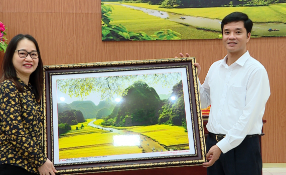 Sở GD&ĐT tỉnh B&agrave; Rịa - Vũng T&agrave;u thăm v&agrave; l&agrave;m việc tại Ninh B&igrave;nh