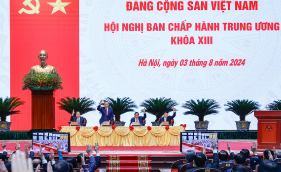 Ban Chấp h&agrave;nh Trung ương Đảng xem x&eacute;t về c&ocirc;ng t&aacute;c c&aacute;n bộ