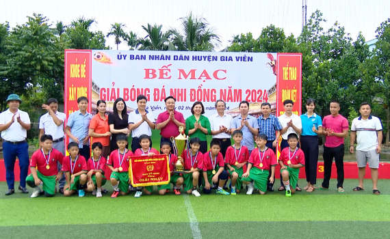 Bế mạc Giải b&oacute;ng đ&aacute; nhi đồng huyện Gia Viễn
