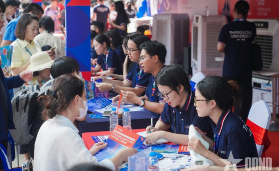 Nhiều trường đại học c&ocirc;ng bố điểm chuẩn năm 2025