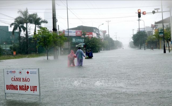 Thời tiết h&ocirc;m nay (18-8): Bắc Bộ v&agrave; Trung Bộ c&oacute; mưa to