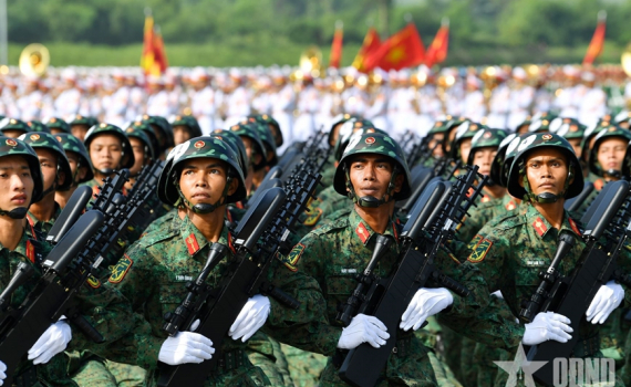 Hướng về Quảng trường Ba Đ&igrave;nh lịch sử