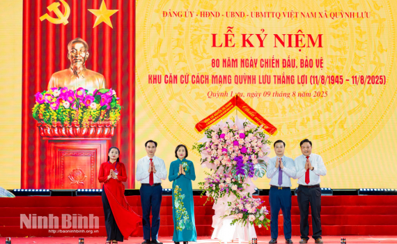 Tổ chức trọng thể Lễ kỷ niệm 80 năm ng&agrave;y chiến đấu, bảo vệ Khu căn cứ c&aacute;ch mạng Quỳnh Lưu thắng lợi