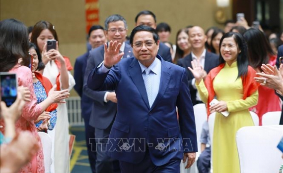 Thủ tướng Phạm Minh Ch&iacute;nh: Kiều b&agrave;o h&atilde;y tự h&agrave;o l&agrave; người Việt Nam