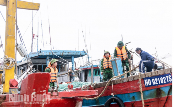 Ninh B&igrave;nh tập trung ứng ph&oacute; khẩn cấp với b&atilde;o số 5
