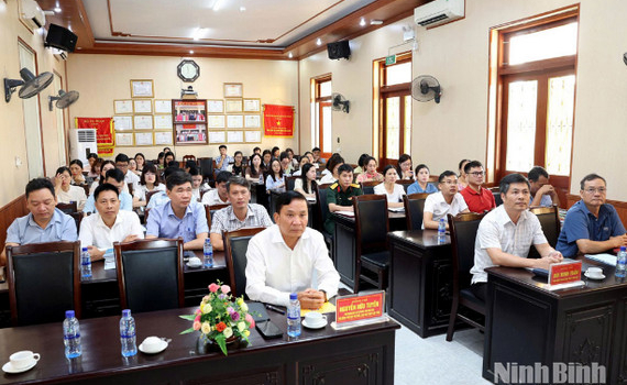 Tập huấn c&ocirc;ng t&aacute;c ph&ograve;ng, chống tham nhũng, l&atilde;ng ph&iacute;, ti&ecirc;u cực năm 2026