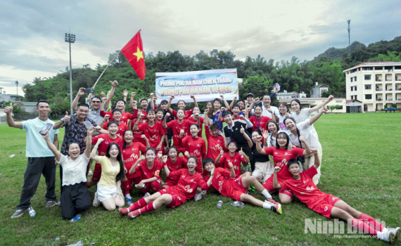 Phong Ph&uacute; H&agrave; Nam v&ocirc; địch Giải B&oacute;ng đ&aacute; nữ U16 quốc gia năm 2026