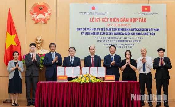Lễ k&yacute; kết Bi&ecirc;n bản hợp t&aacute;c giữa Sở Văn h&oacute;a v&agrave; Thể thao tỉnh Ninh B&igrave;nh v&agrave; Viện Nghi&ecirc;n cứu Di sản văn h&oacute;a quốc gia Nara, Nhật Bản