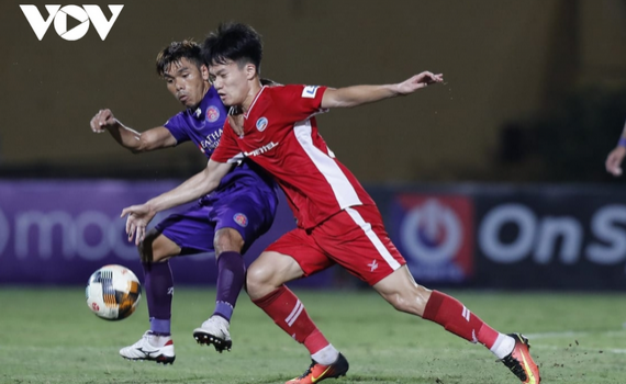 Đội dẫn đầu V-League 2020 vắng 3 trụ cột ở v&ograve;ng cuối lượt đi