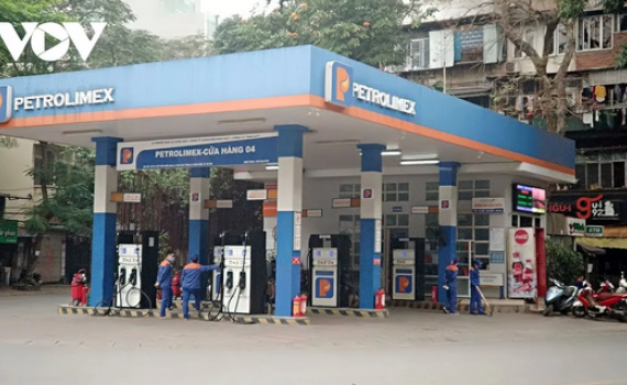 Gi&aacute; xăng dầu giảm nhẹ từ 15h chiều 26/9