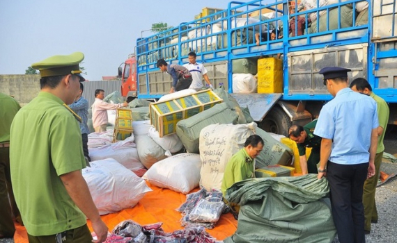 Hoạt động vận chuyển tr&aacute;i ph&eacute;p h&agrave;ng h&oacute;a qua bi&ecirc;n giới c&oacute; dấu hiệu gia tăng