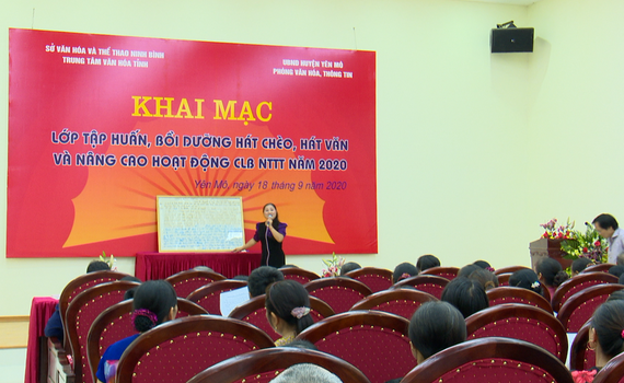Khai mạc lớp tập huấn h&aacute;t ch&egrave;o, h&aacute;t văn v&agrave; n&acirc;ng cao hoạt động CLB nghệ thuật truyền thống