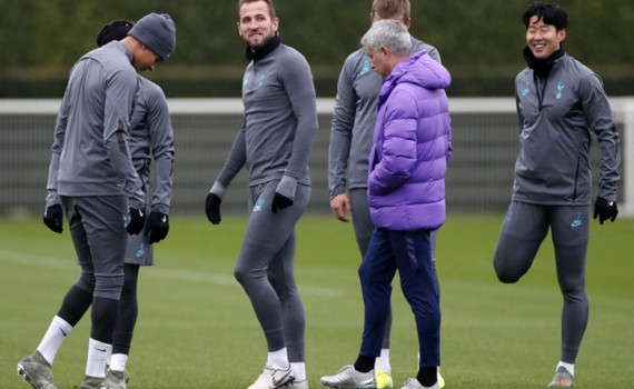 Lịch thi đấu b&oacute;ng đ&aacute; h&ocirc;m nay (17/9): Tottenham v&agrave; AC Milan xuất trận ở Europa League