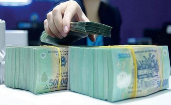 Nghịch l&yacute;: Ng&acirc;n h&agrave;ng &ldquo;ngồi tr&ecirc;n đống tiền&rdquo;, doanh nghiệp th&igrave; &ldquo;kh&aacute;t vốn&rdquo;