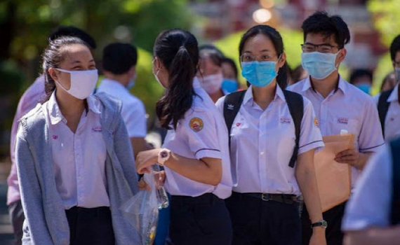 Thay đổi nguyện vọng: &ldquo;Th&iacute; sinh cần lưu &yacute; điểm thi năm nay rất cao&rdquo;