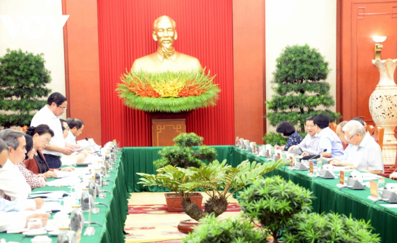 Tổng B&iacute; thư, Chủ tịch nước chủ tr&igrave; phi&ecirc;n họp tiểu ban văn kiện Đại hội XIII của Đảng