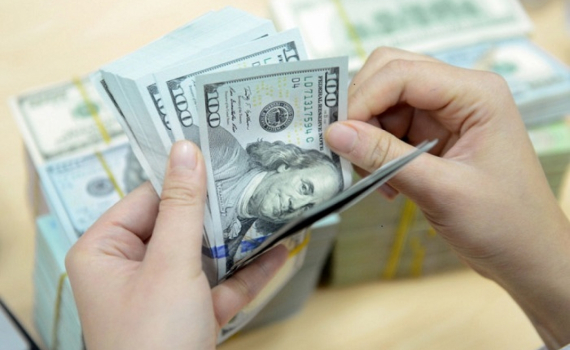 USD &ldquo;đứng gi&aacute;&rdquo; trong phi&ecirc;n giao dịch cuối tuần
