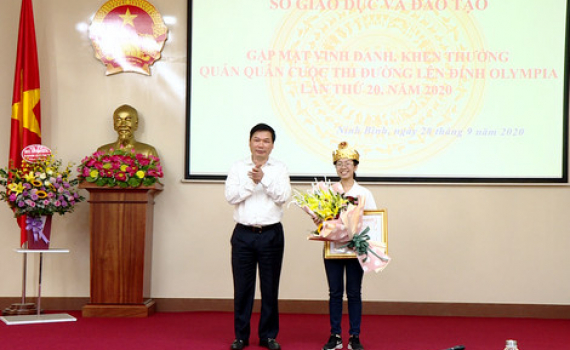 Vinh danh, khen thưởng Qu&aacute;n qu&acirc;n Đường l&ecirc;n đỉnh Olympia năm 2020
