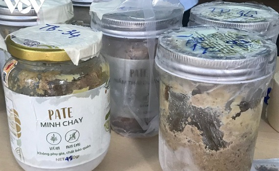 Vứt pate Minh Chay sẽ g&acirc;y nguy hại cho m&ocirc;i trường, cộng đồng