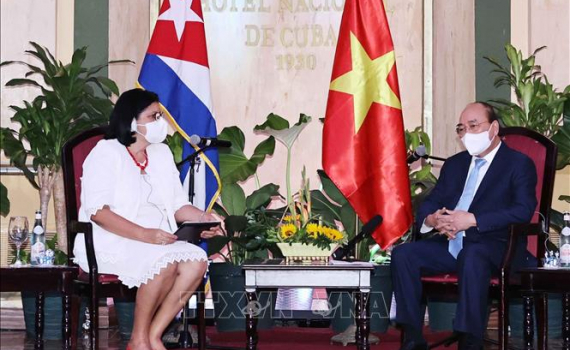 Chủ tịch nước Nguyễn Xu&acirc;n Ph&uacute;c tiếp c&aacute;c tổ chức hữu nghị Cuba - Việt Nam
