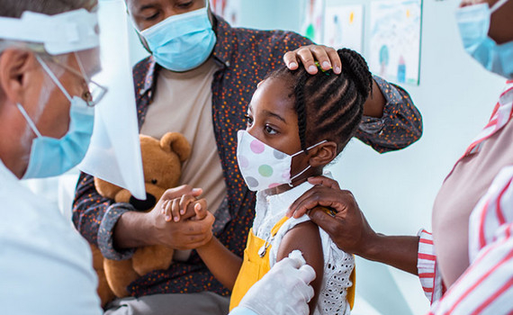Phủ s&oacute;ng vaccine cho trẻ dưới 12 tuổi 