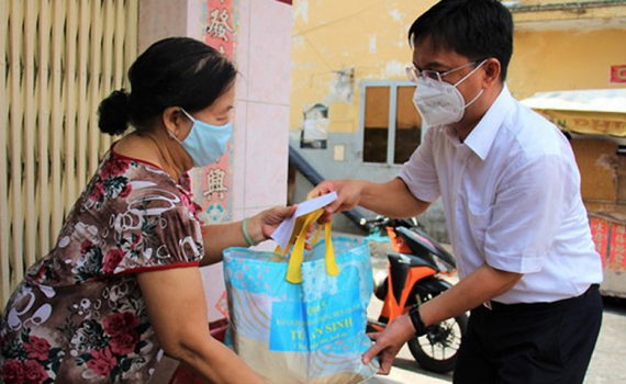 Bảo đảm an sinh x&atilde; hội v&agrave; an to&agrave;n ph&ograve;ng, chống dịch