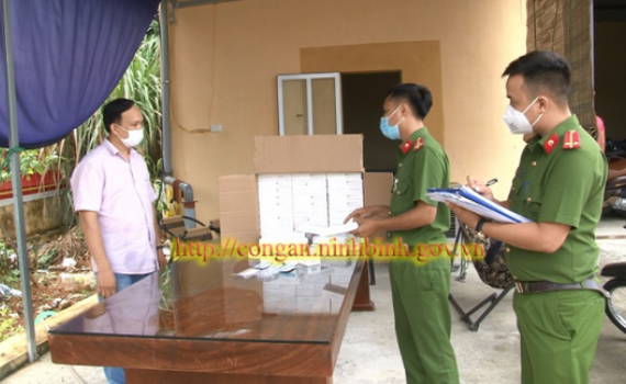 Bắt giữ 1.000 que test nhanh Covid-19 kh&ocirc;ng r&otilde; nguồn gốc