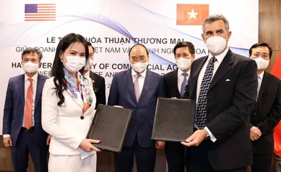 Tập đo&agrave;n T&T v&agrave; đối t&aacute;c Mỹ k&yacute; c&aacute;c hợp đồng hợp t&aacute;c thương mại đầu tư trị gi&aacute; hơn 3 tỷ USD