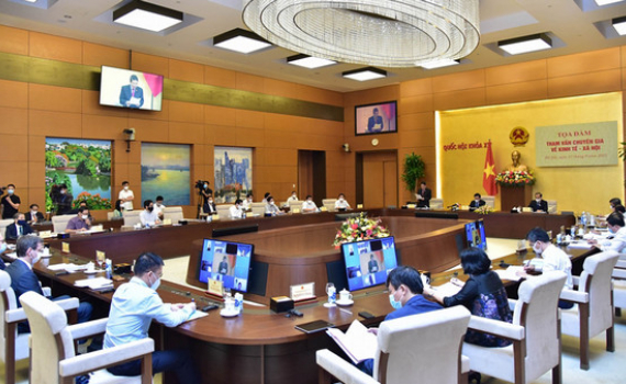 Chuy&ecirc;n gia "hiến kế" ph&aacute;t triển kinh tế - x&atilde; hội trong đại dịch COVID-19