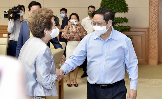 Chuyển trạng th&aacute;i an to&agrave;n để ph&aacute;t triển kinh tế, đưa ch&iacute;nh quyền gần d&acirc;n, gần doanh nghiệp hơn