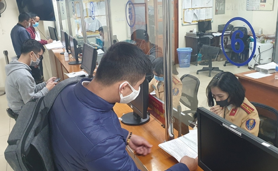 Kh&ocirc;ng sang t&ecirc;n đổi chủ, chủ phương tiện sẽ bị xử phạt