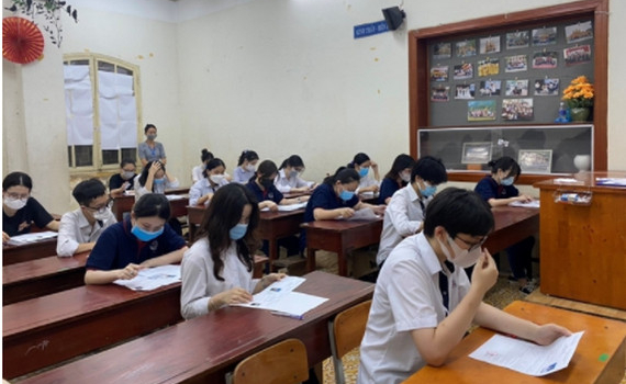 H&agrave;ng loạt trường đại học khối kinh tế c&ocirc;ng bố điểm tr&uacute;ng tuyển năm 2021
