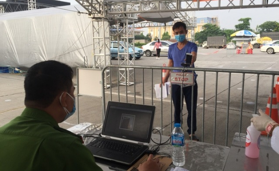 H&agrave; Nội triển khai camera qu&eacute;t m&atilde; QR Code tại 23 chốt kiểm so&aacute;t dịch
