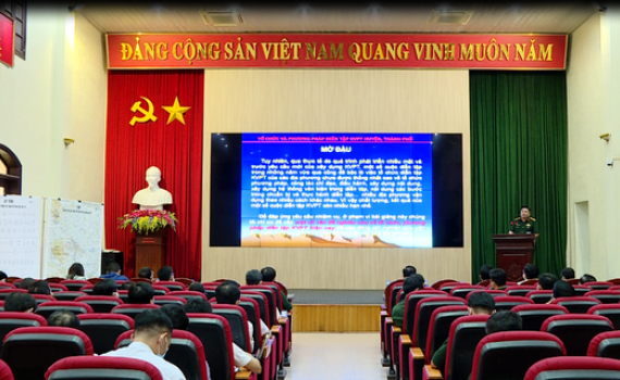 Tập huấn, bồi dưỡng khung diễn tập khu vực ph&ograve;ng thủ th&agrave;nh phố Ninh B&igrave;nh