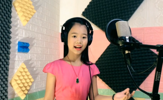 Th&iacute; sinh Phạm Hương Giang - SBD 09