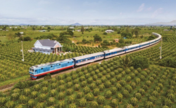 Thủ tướng y&ecirc;u cầu r&agrave; so&aacute;t đ&aacute;nh gi&aacute; t&aacute;c động của Quy hoạch đường sắt, hạ tầng đường thủy nội địa