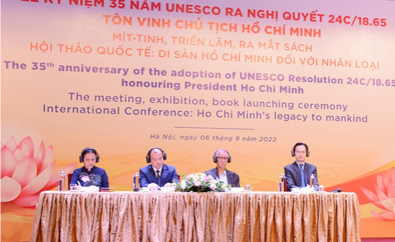 Vinh danh Chủ tịch Hồ Ch&iacute; Minh v&igrave; những gi&aacute; trị trường tồn để lại cho thế giới