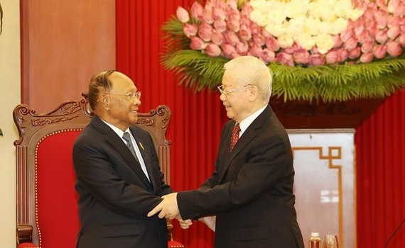 Việt Nam lu&ocirc;n ủng hộ c&ocirc;ng cuộc x&acirc;y dựng v&agrave; ph&aacute;t triển đất nước Campuchia