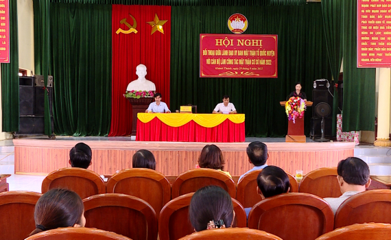 Đối thoại với c&aacute;n bộ l&agrave;m c&ocirc;ng t&aacute;c mặt trận cơ sở huyện Y&ecirc;n Kh&aacute;nh