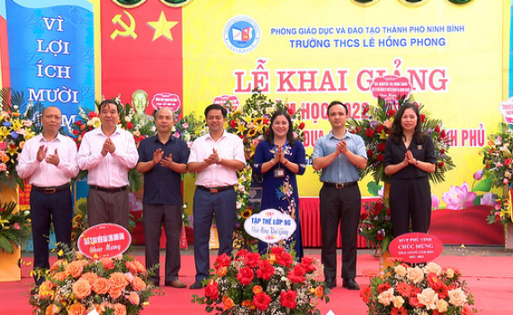 Trường THCS L&ecirc; Hồng Phong, trường THCS L&yacute; Tự Trọng v&agrave; trường Mầm non Nam Th&agrave;nh tổ chức Lễ khai giảng năm học mới