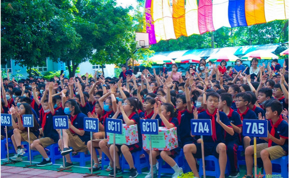 Gần 23 triệu học sinh cả nước h&acirc;n hoan đ&oacute;n năm học mới