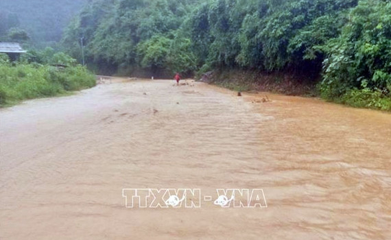 Thời tiết ng&agrave;y 5-9: Cảnh b&aacute;o lũ qu&eacute;t tr&ecirc;n c&aacute;c s&ocirc;ng, suối v&agrave; v&ugrave;ng thấp ở H&agrave; Tĩnh