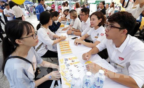 Tr&aacute;nh đưa ra phương thức tuyển sinh đại học phức tạp, g&acirc;y kh&oacute; khăn cho th&iacute; sinh