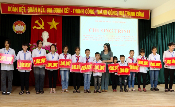 Ninh B&igrave;nh hưởng ứng th&aacute;ng khuyến học v&agrave; tuần lễ học tập suốt đời