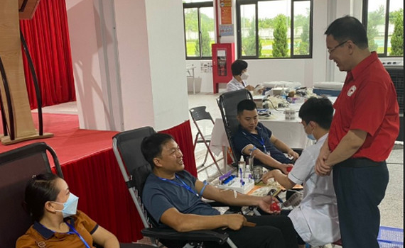 Ng&agrave;y hội "Giọt hồng c&ocirc;ng nh&acirc;n&rdquo; năm 2022