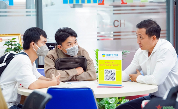 Nhiều trường đại học ph&iacute;a Nam c&ocirc;ng bố điểm chuẩn theo điểm thi tốt nghiệp Trung học phổ th&ocirc;ng năm 2022